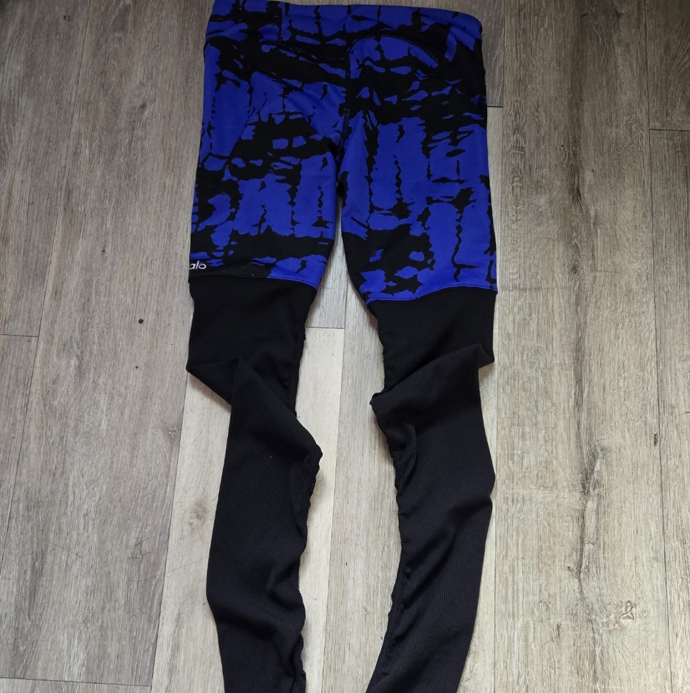Alo Yoga Goddess Leggings Medium Size Black and Blue Color - Picture 2 of 4